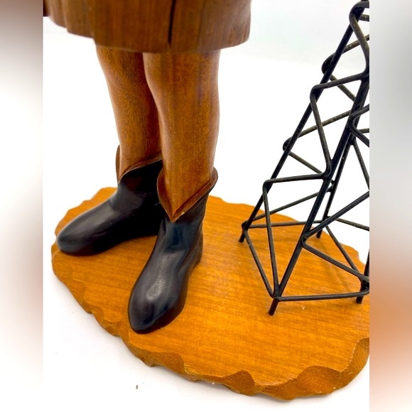 Vintage Rare Romer Italy Hand Craved Wood Figurine Of A Oil Man With Oil Rig - Picture 11 of 13